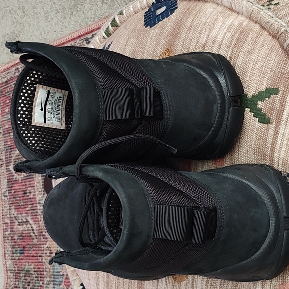 Sz 11.5 Nike obsidian boots - Picture 4 of 4